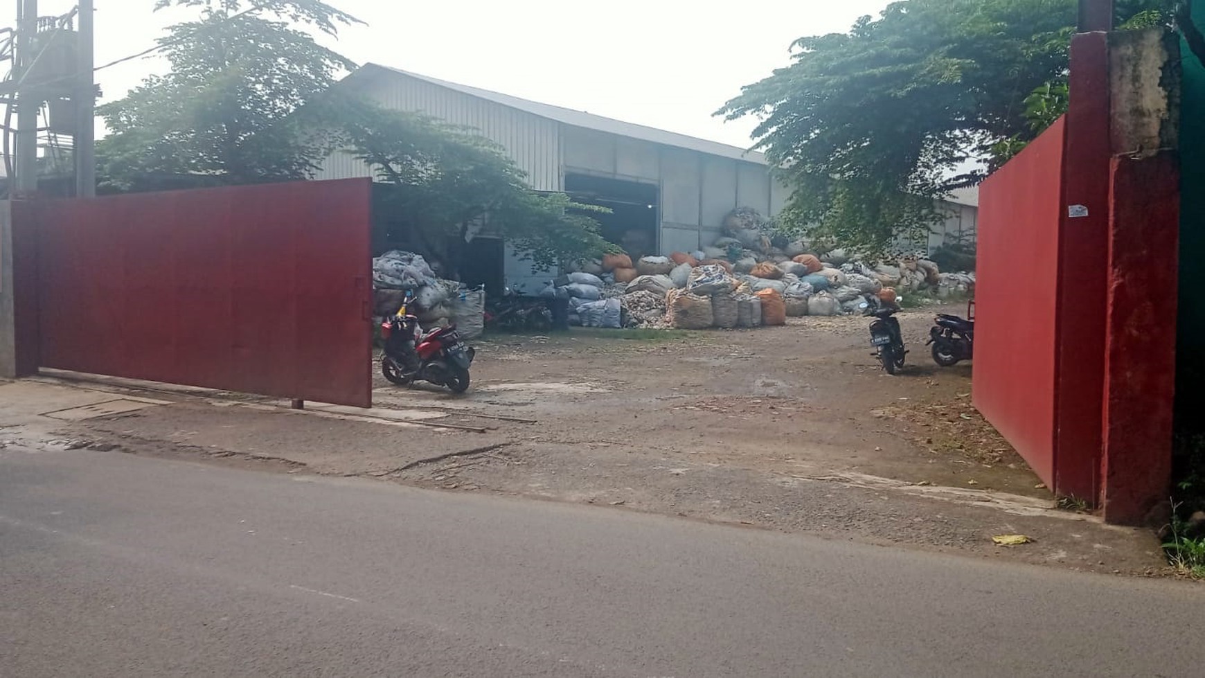 Gudang Jalan Raya Bekasi