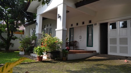 Rumah Asri di komplek Jagakarsa Jakarta selatan.