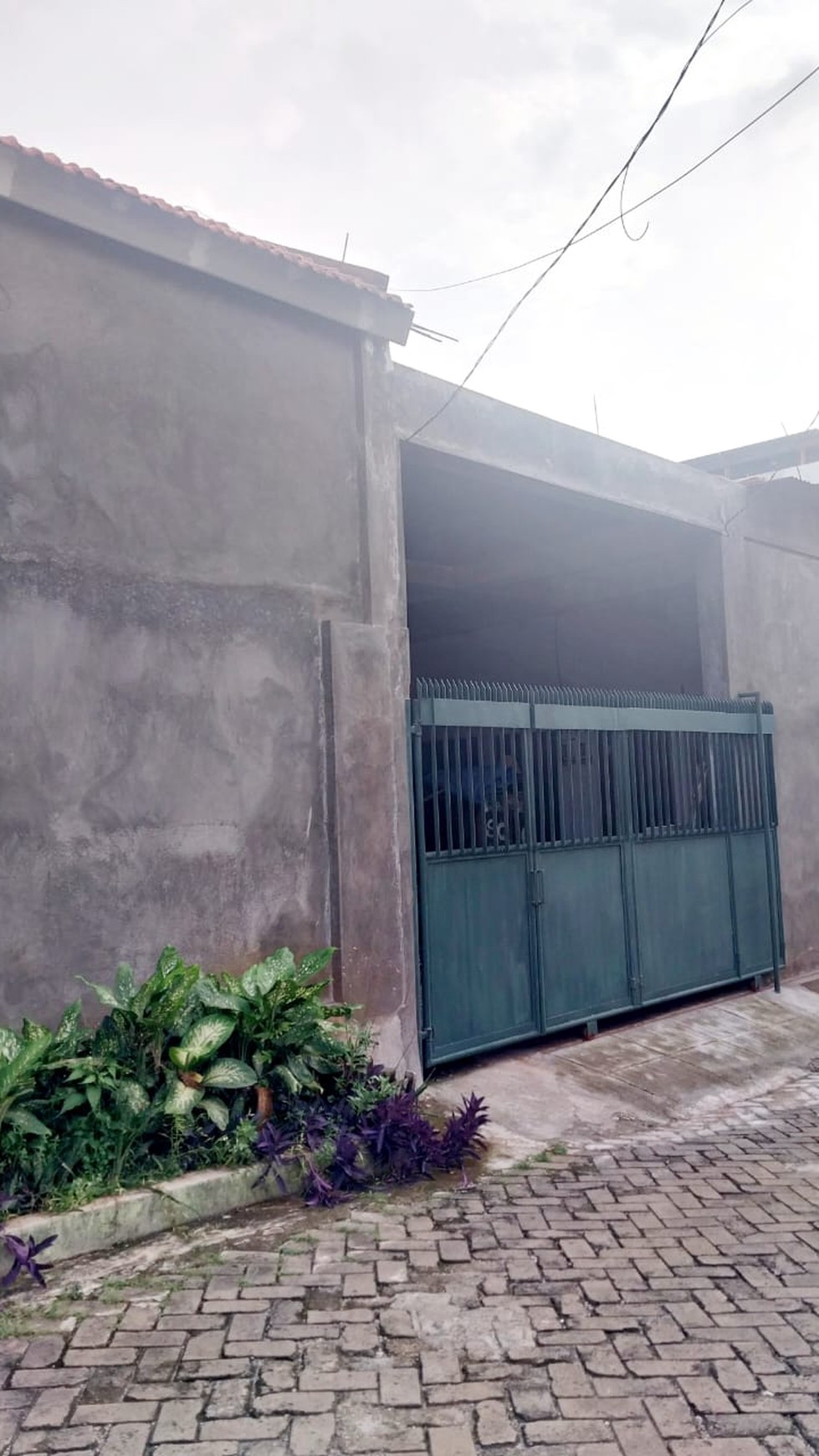 DIJUAL RUMAH TINGGAL SEKALIGUS USAHA KOST2AN