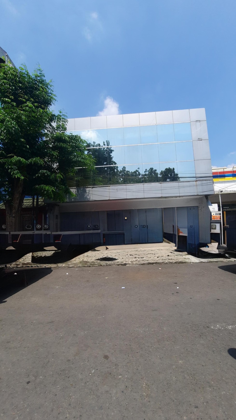 DIJUAL/DISEWA Ruko  jl.Pengampon Surabaya Timur Lokasi Ramai & Strategis