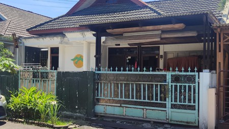 Rumah Bagus di jl Kemba, Bandung Kota