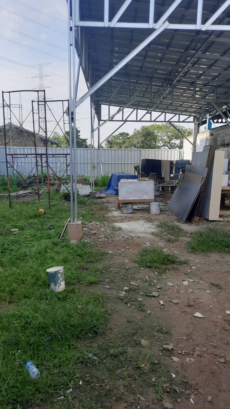 Gudang Siap Pakai Lokasi Strategis dengan Halaman Luas @Petir, Tangerang 