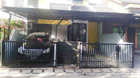 Rumah Bagus di Graha Raya 