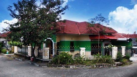 RUMAH STRATEGIS DI PERUMAHAN DAERAH SEWON