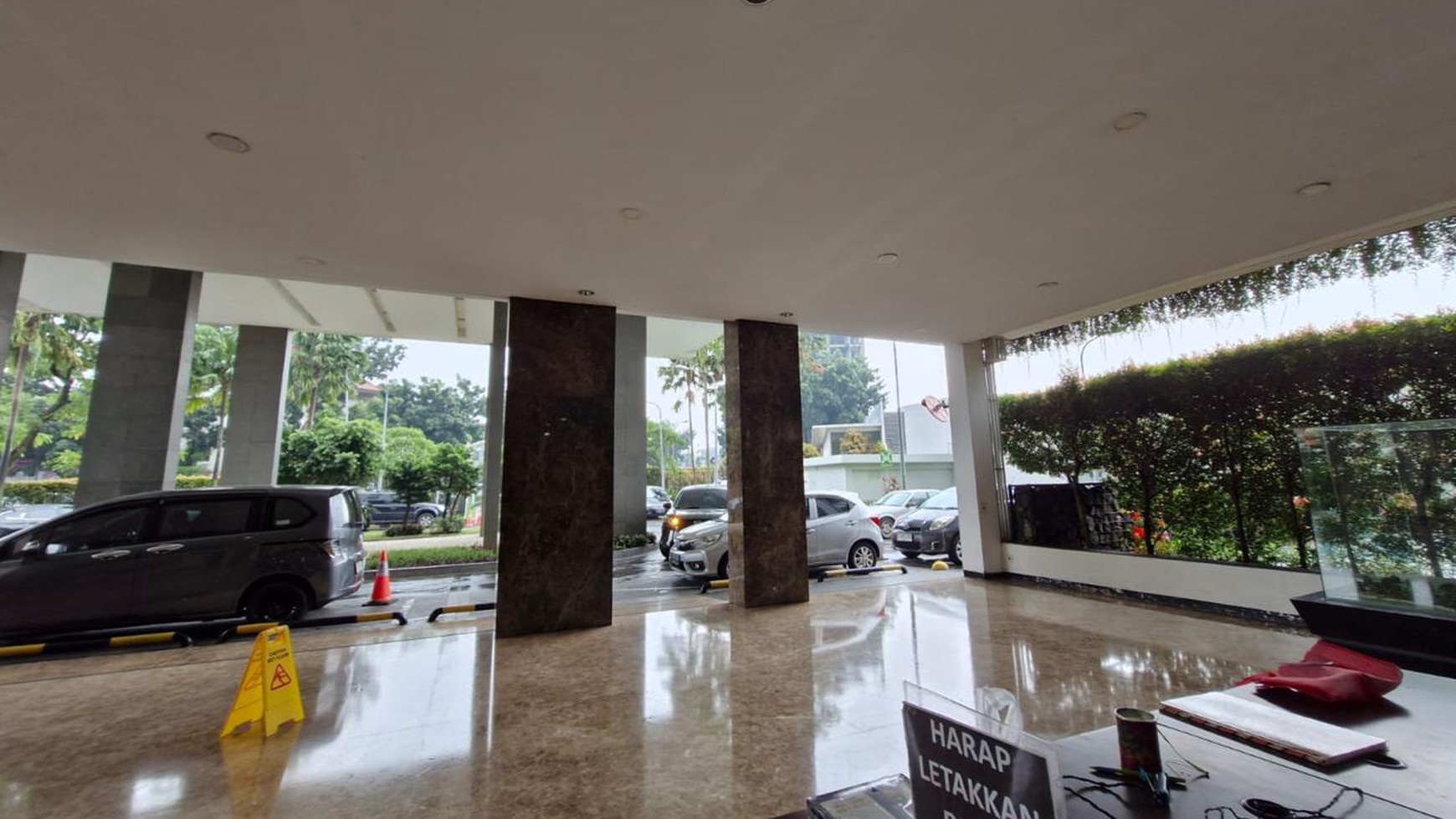  Apartemen Altiz Jl. Bintaro Utama Pd. Karya, Kec. Pd. Aren, Kota Tangerang Selatan, Banten 15225