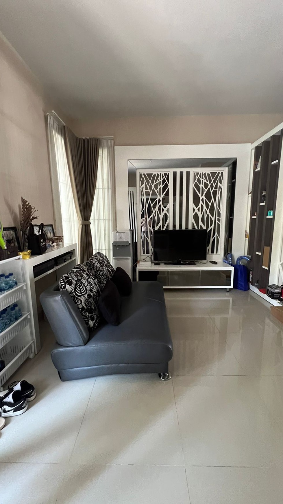 Dijual Rumah 2 Lantai Minimalis Alam Galaxy Surabaya Barat