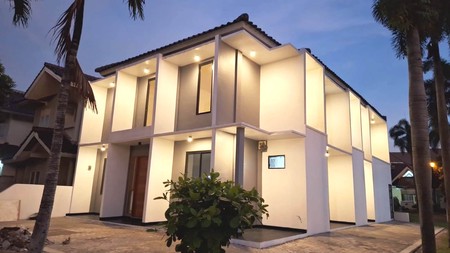 Dijual Rumah baru, mewah, cantik dan elegant di Taman Bromo Lippo Karawaci, Tangerang