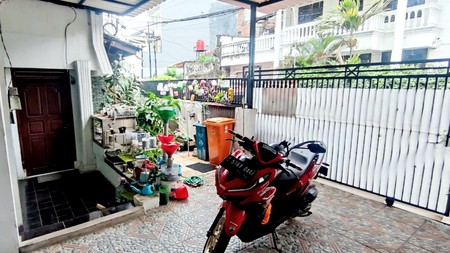 Rumah tinggal di lokasi tenang di Cempaka Putih Barat