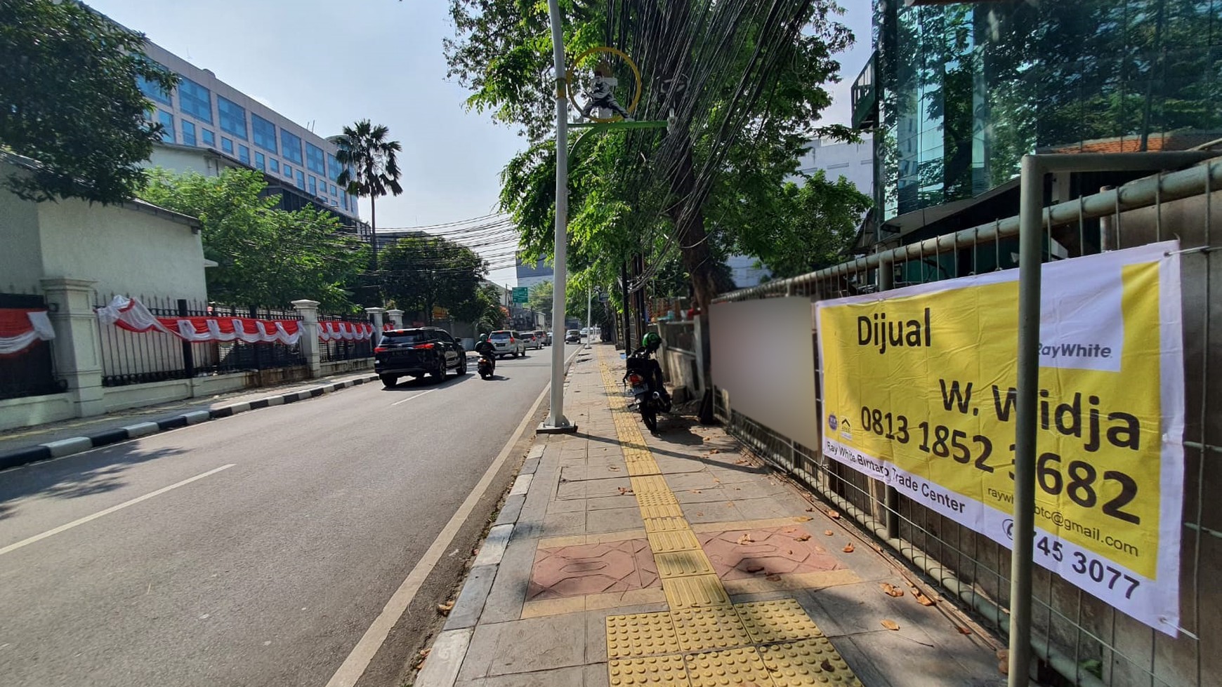 Rumah Pinggir Jalan dan Cocok Untuk Kantor @Jl Tanah Abang