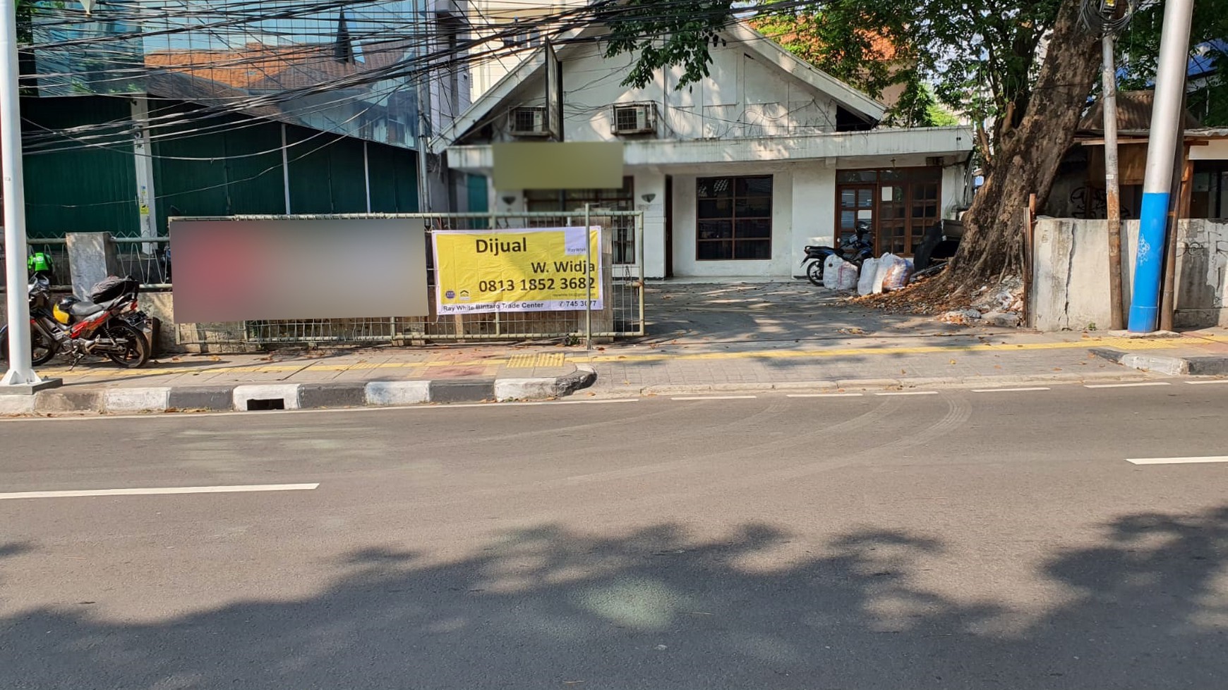 Rumah Pinggir Jalan dan Cocok Untuk Kantor @Jl Tanah Abang