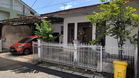 Rumah Lokasi Strategis dengan Lingkungan Asri @Ciputat Timur