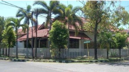1672. Rumah di Jemursari Selatan Surabaya
