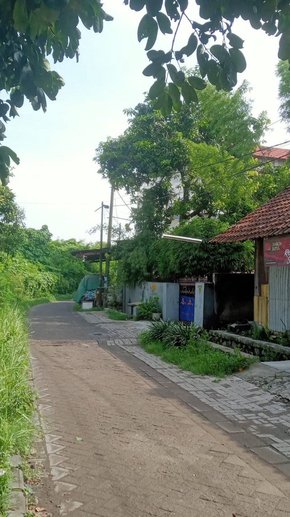 1677. Rumah Wadungasri Dalam Waru Sidoarjo