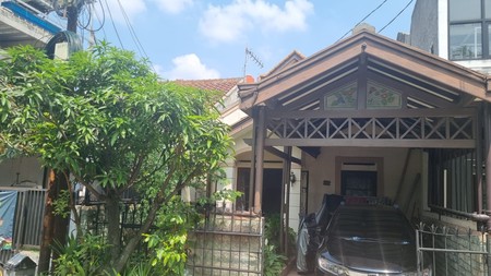 Rumah Minimalis di Istana Kawaluyaan, Bandung