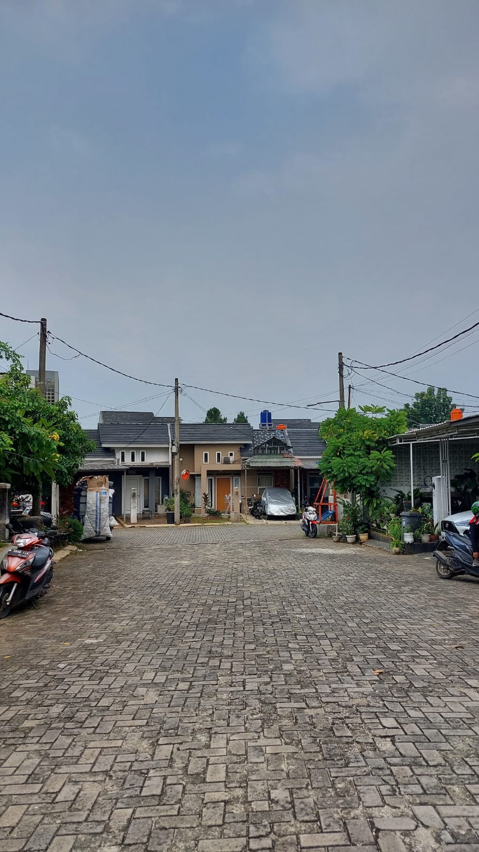 Rumah Minimalis Siap Huni dan Hunian Asri di Sukabakti dekat Bx Change Mall