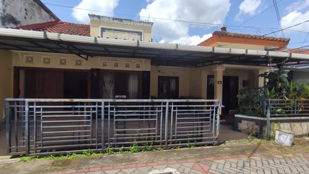 Rumah Tinggal 4 Kamar Lokasi Strategis Dekat Gembira Loka Zoo 