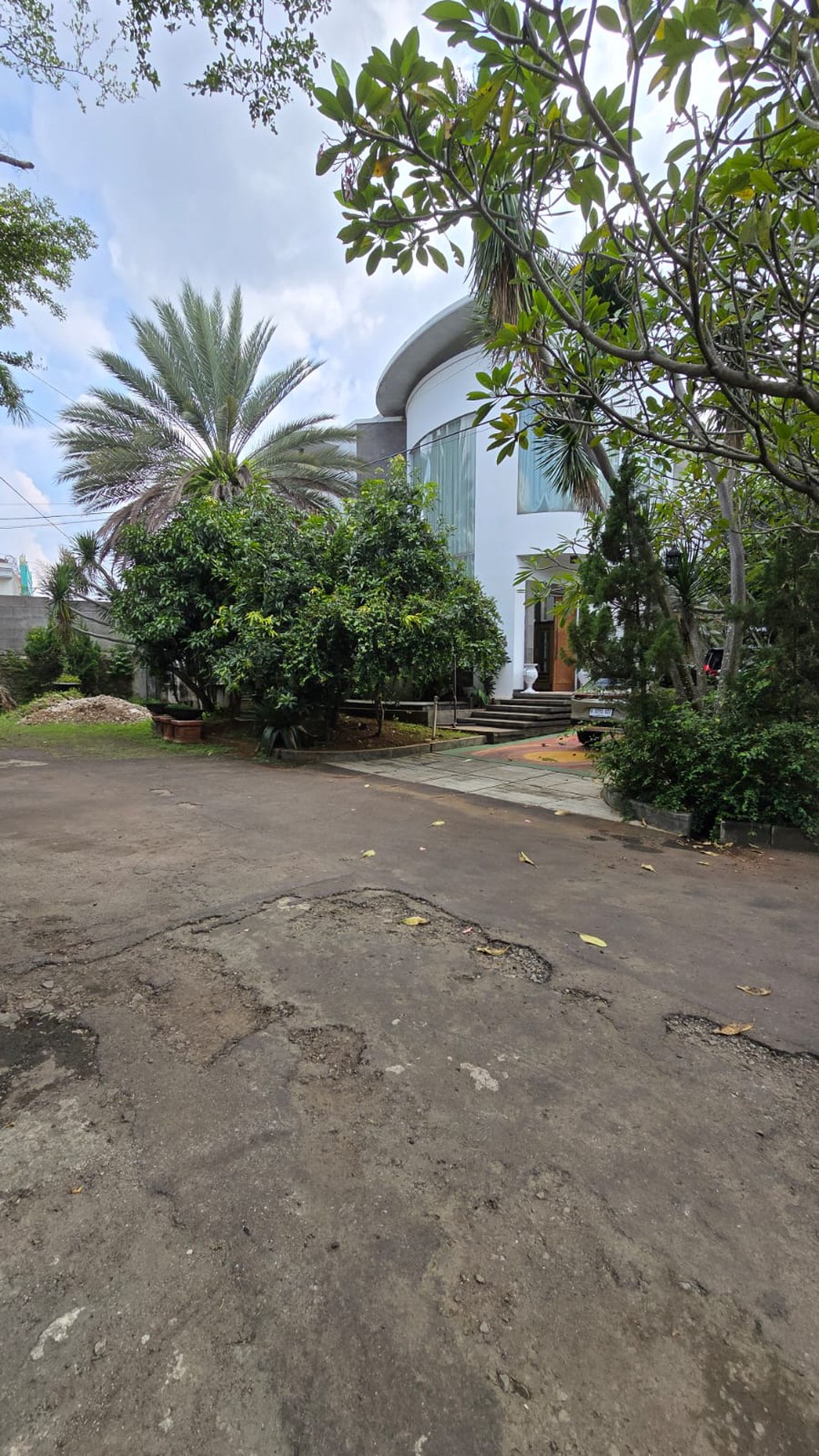 Rumah Mewah Di River Park Bintaro Jaya Sektor 8
