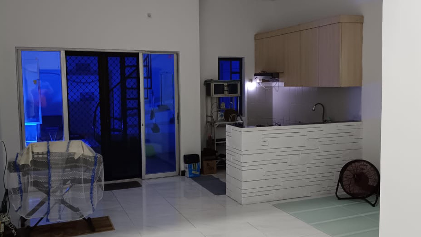 SPESIAL 4+1 Kamar Tidur - Rumah Bukit Palma Citraland Surabaya Barat - BARU renov plus BONUS, AC, WaterHeater, CCTV 