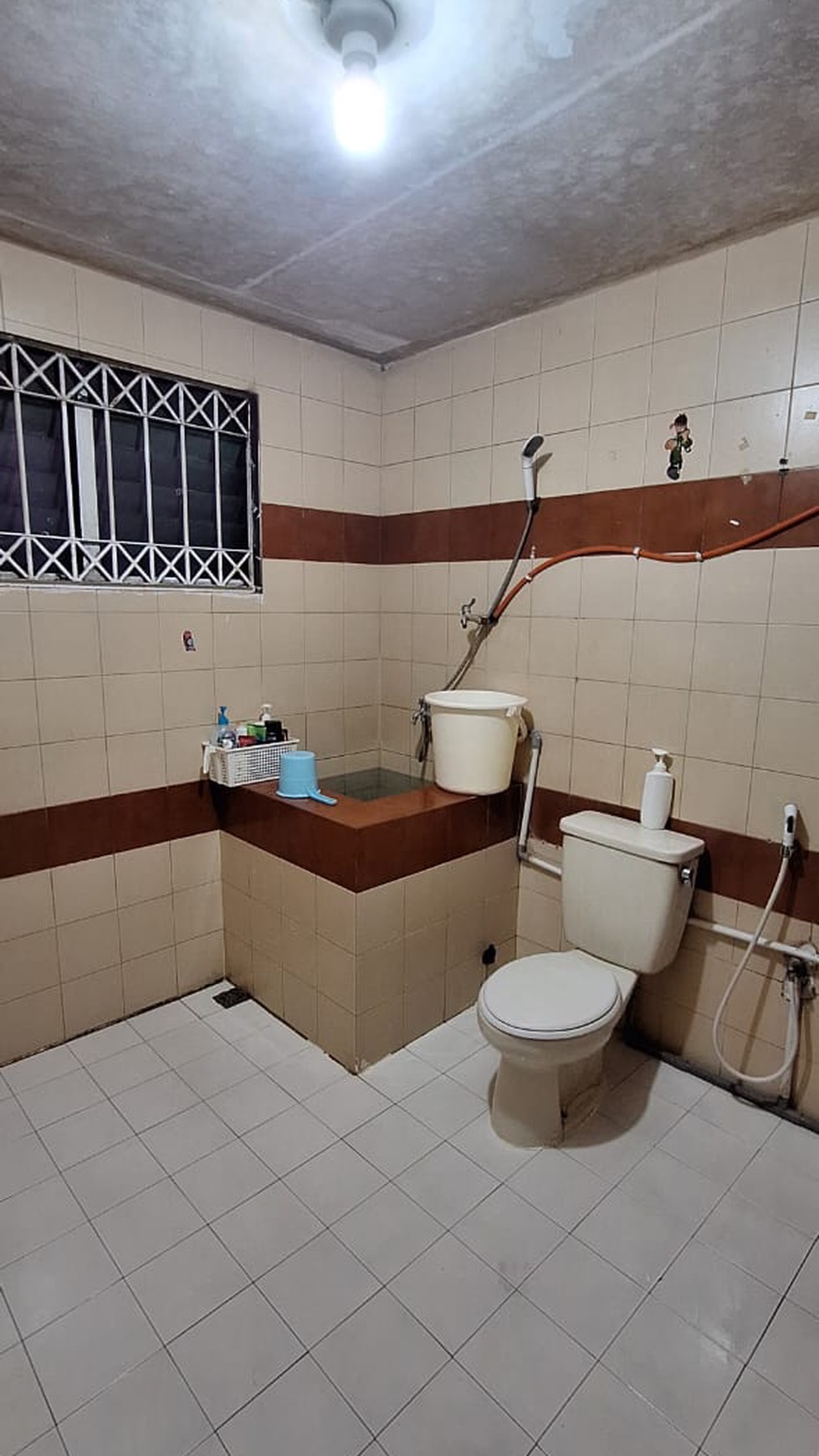 Dijual rumah di jalan mangga