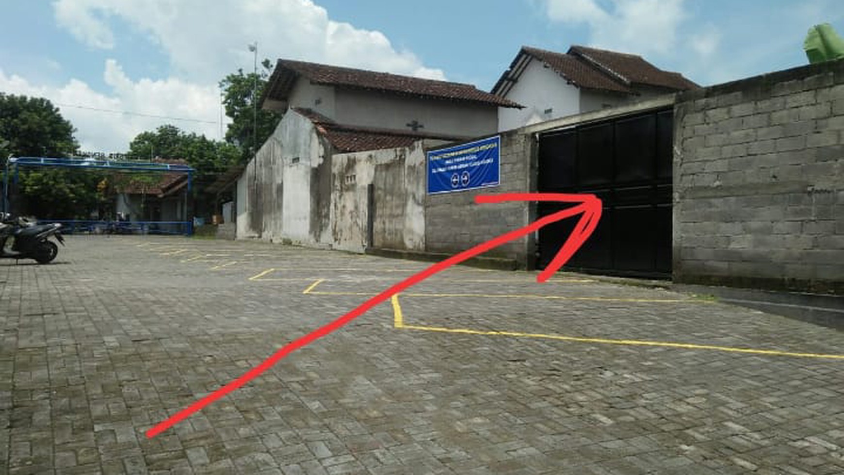 Tanah Pekarangan 326 Meter Persegi Lokasi Dekat Pasar Colombo Depok Sleman 