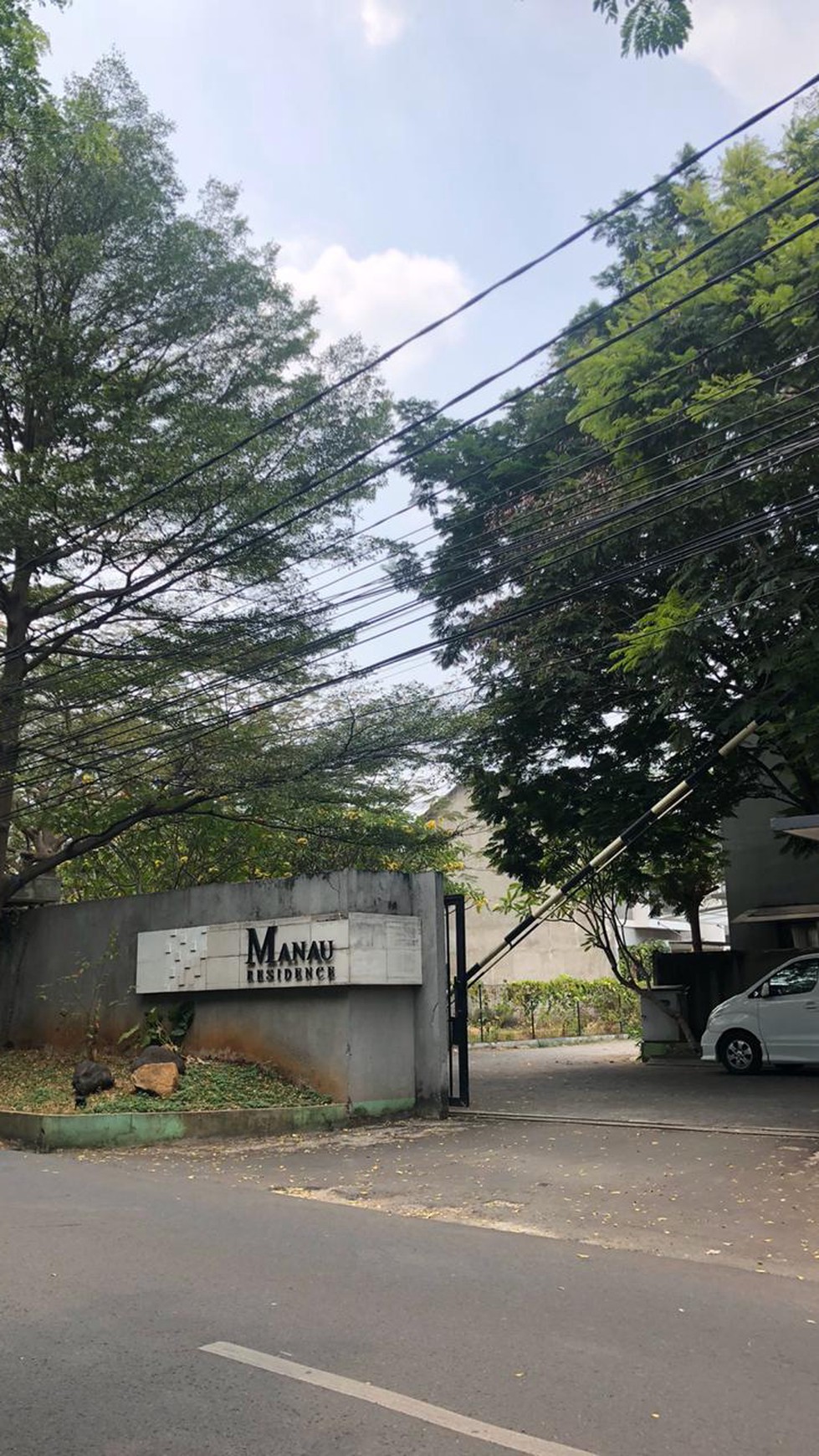 Rumah Siap Huni, Lokasi Strategis Dekat Pasar Modern Bintaro