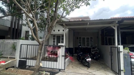 Dijual Rumah Modern Lokasi Strategis di Graha Bintaro Jaya.