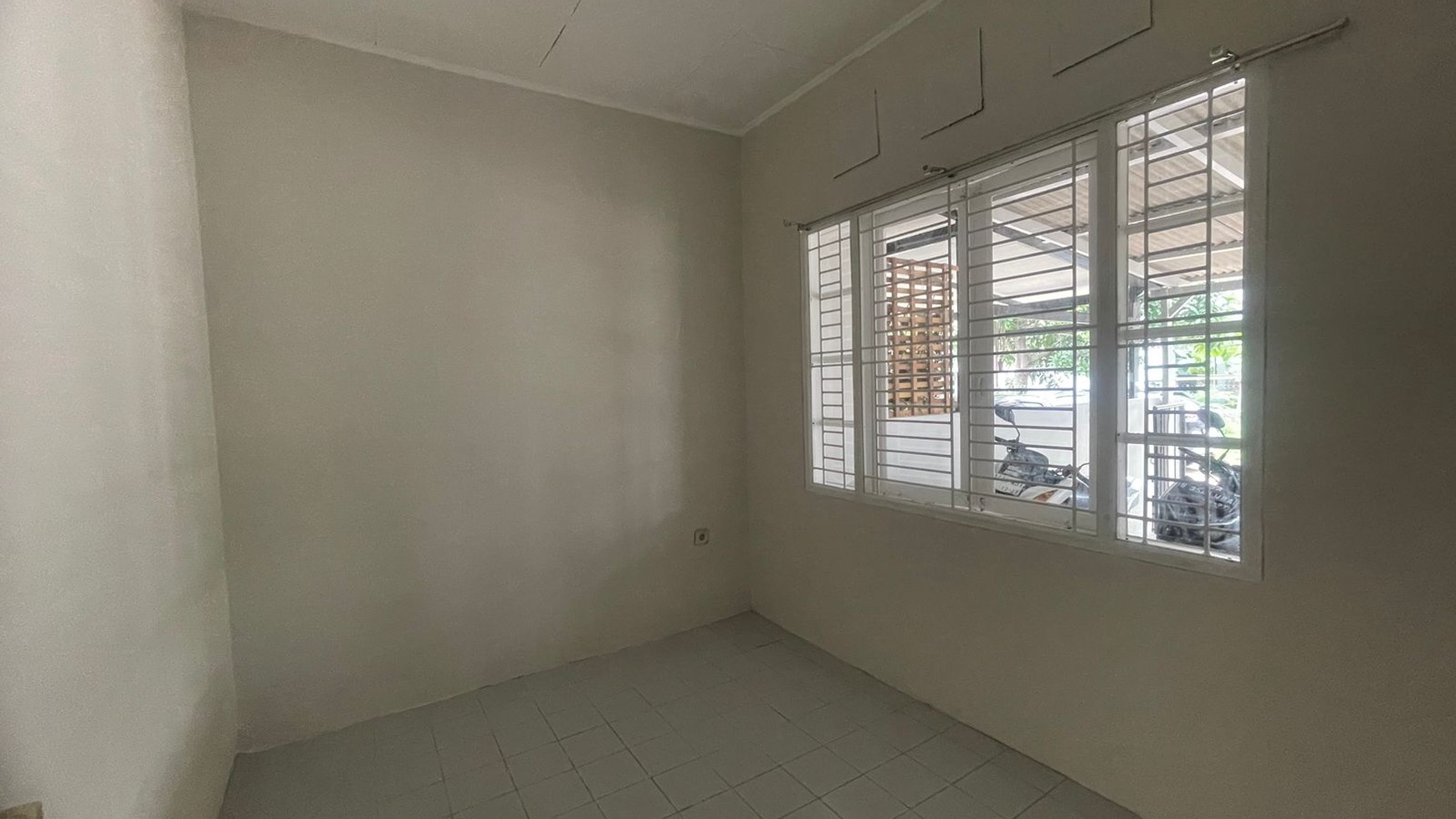 Dijual Rumah Modern Lokasi Strategis di Graha Bintaro Jaya.