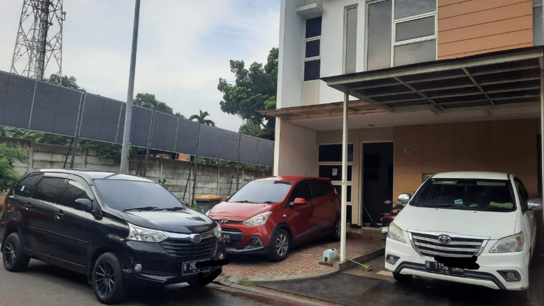 Rumah cantik dalam cluster Elit di Grand Wisata  Bekasi 