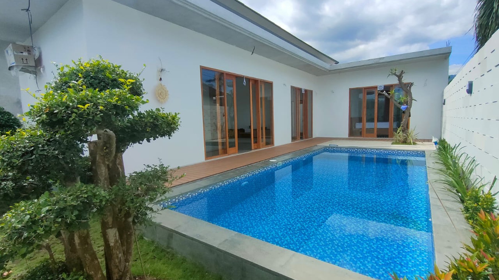 Villa Near By The Beach For Sale in Central Lovina