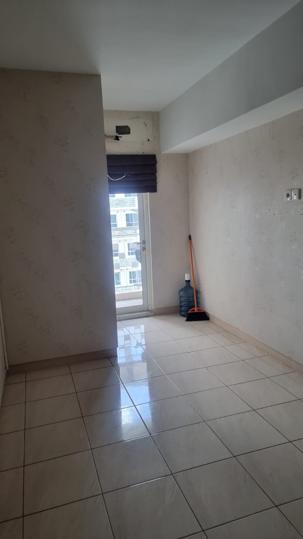 Dijual apartment springlake summarecon bekasi