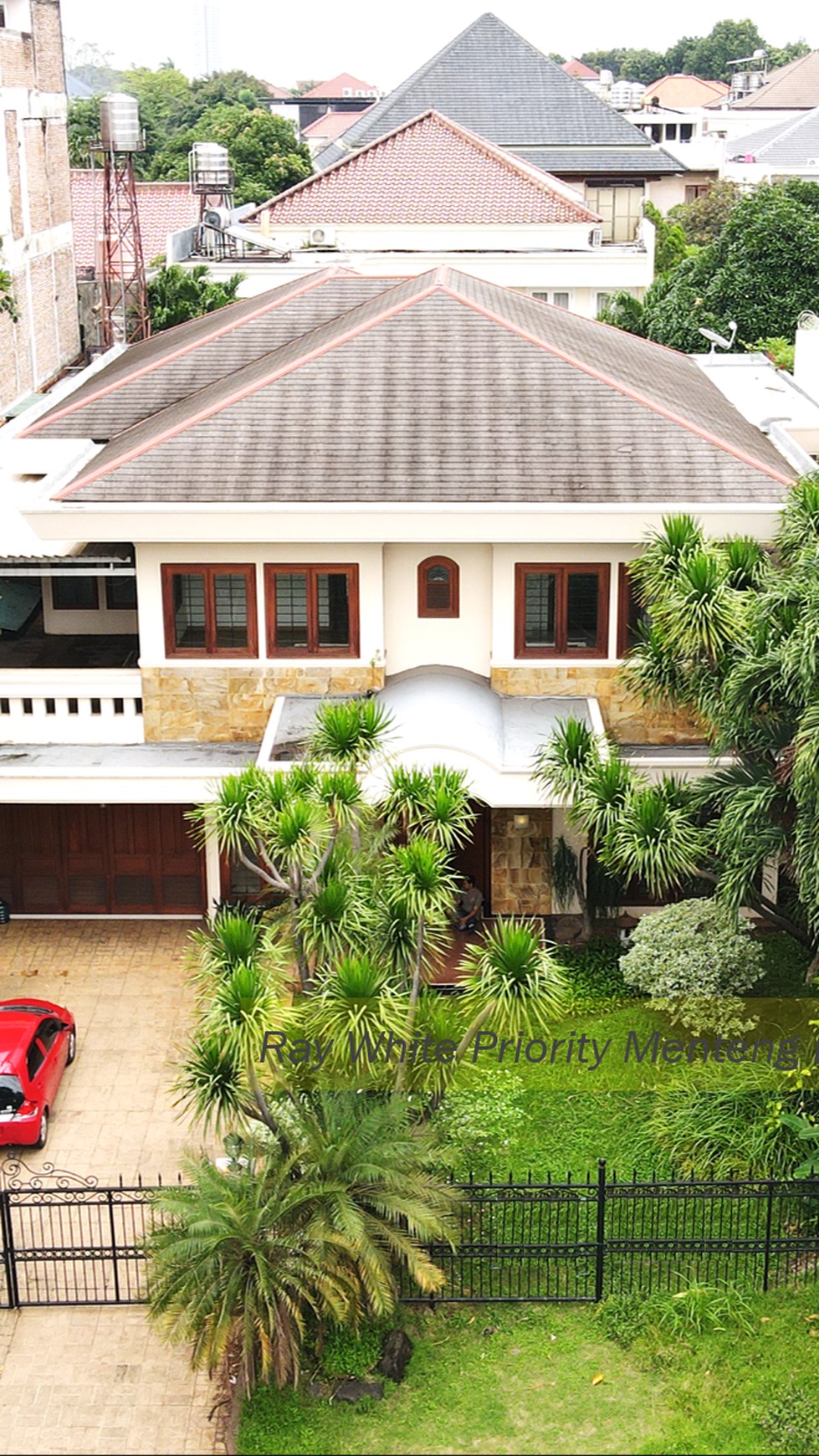 Rumah Mewah di Kawasan Elite Pondok Indah, Jakarta Selatan #CHHR