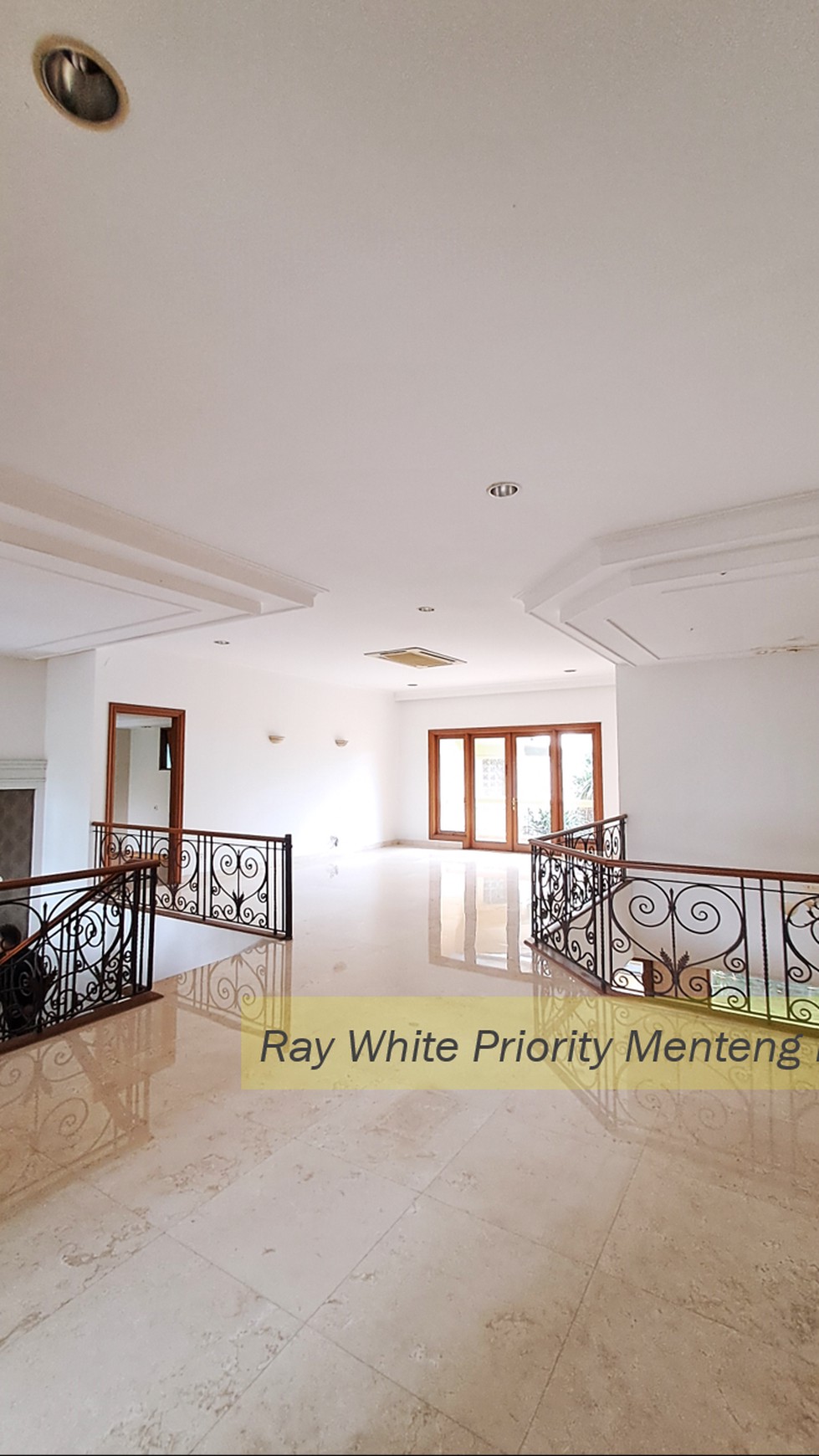 Rumah Mewah di Kawasan Elite Pondok Indah, Jakarta Selatan #CHHR