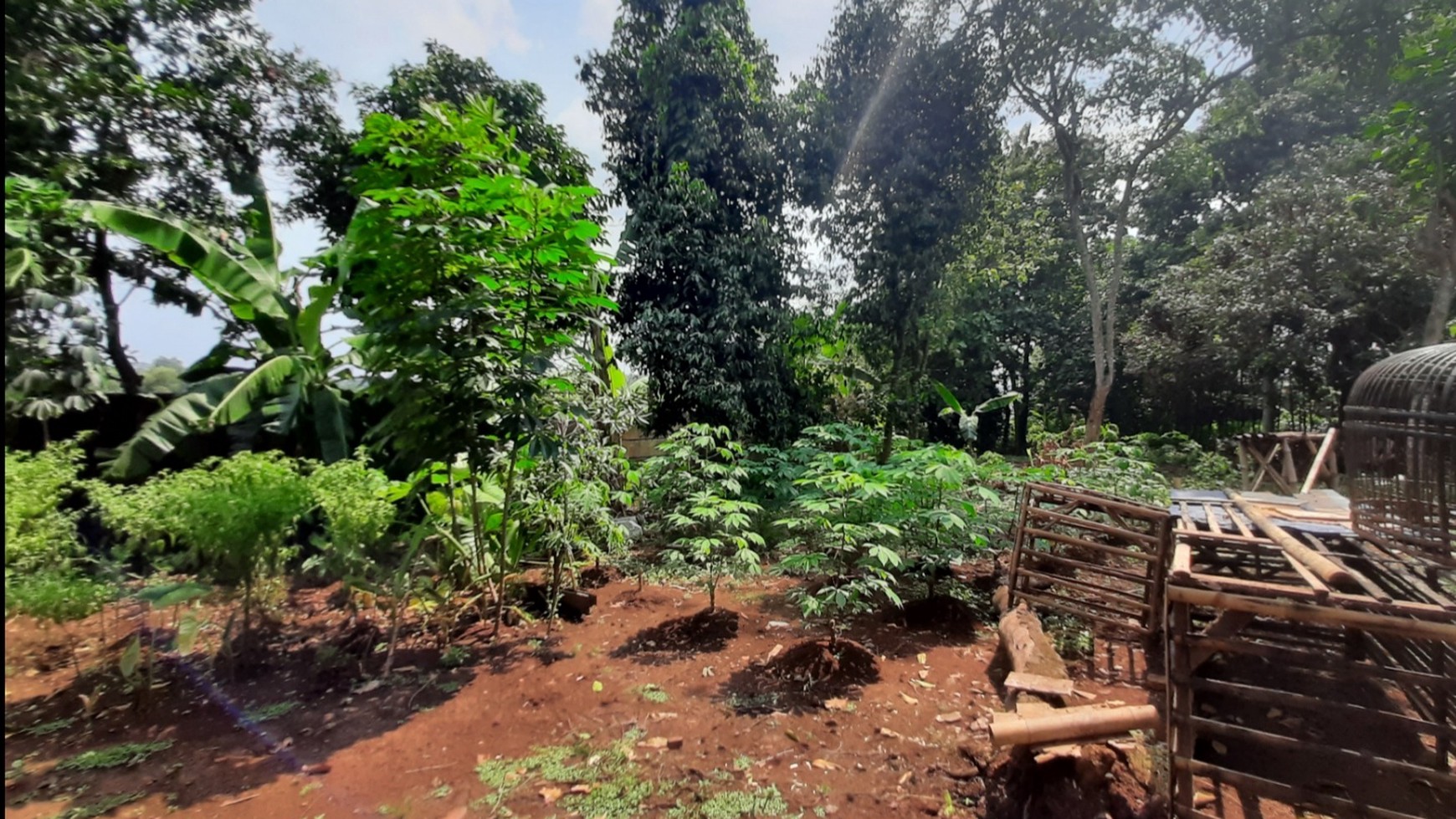 Kavling dibelakang Grand Wisata, lokasi strategis bisa buat rumah kost dan rumah tinggal.