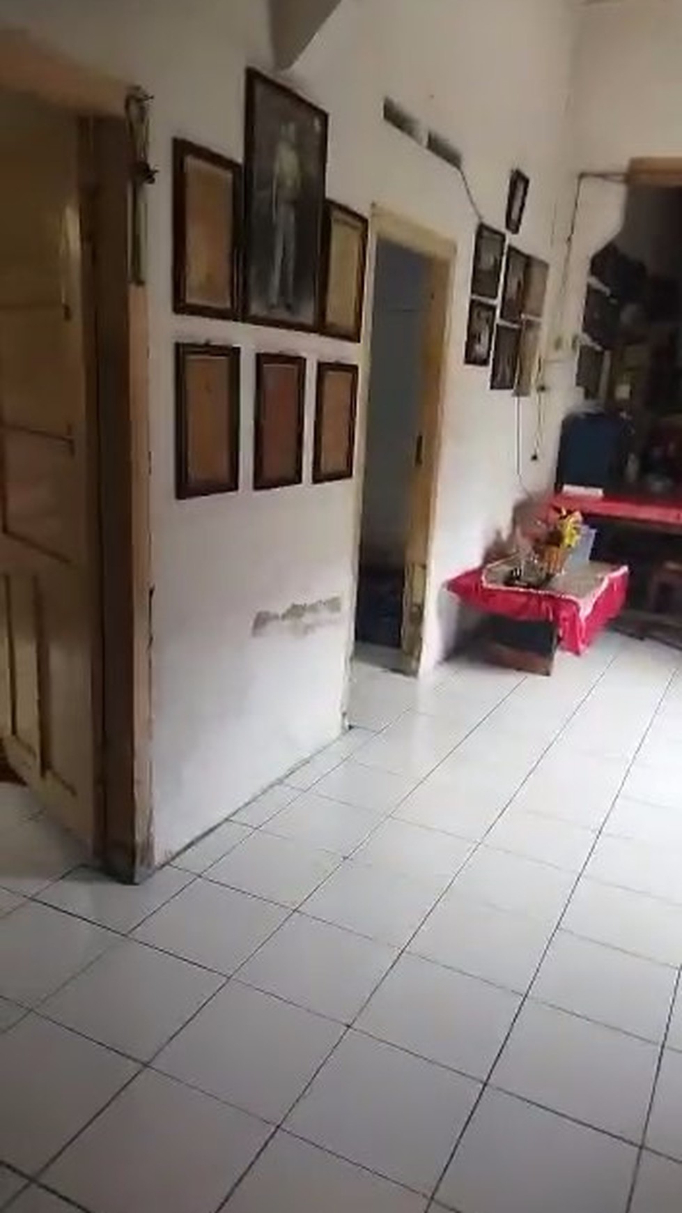 Rumah di Juanda, Kepanjen Jombang Kota samping jalan