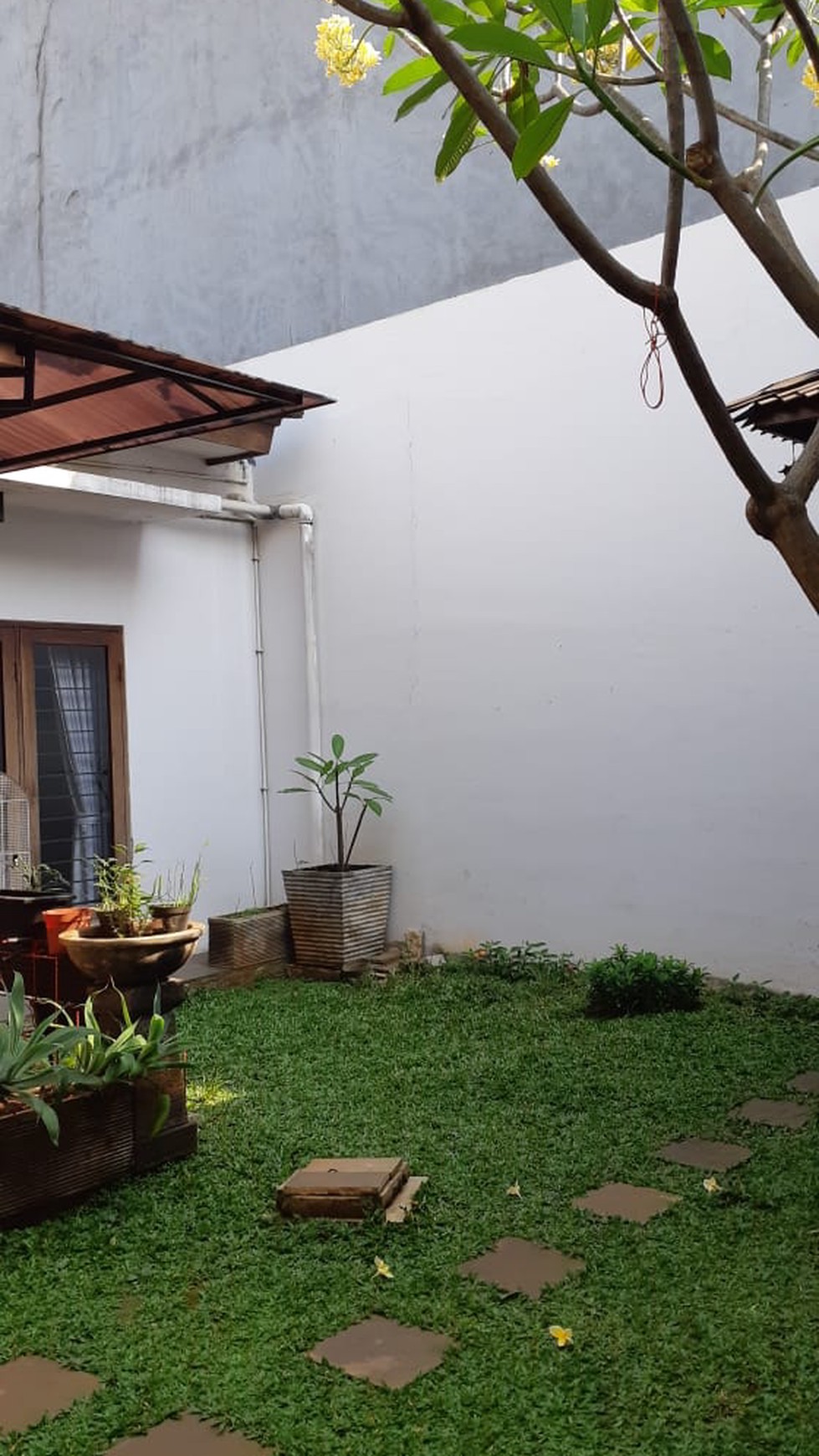 Rumah Bagus,Siap Huni di  Kucica Bintaro Jaya Sektor 9.