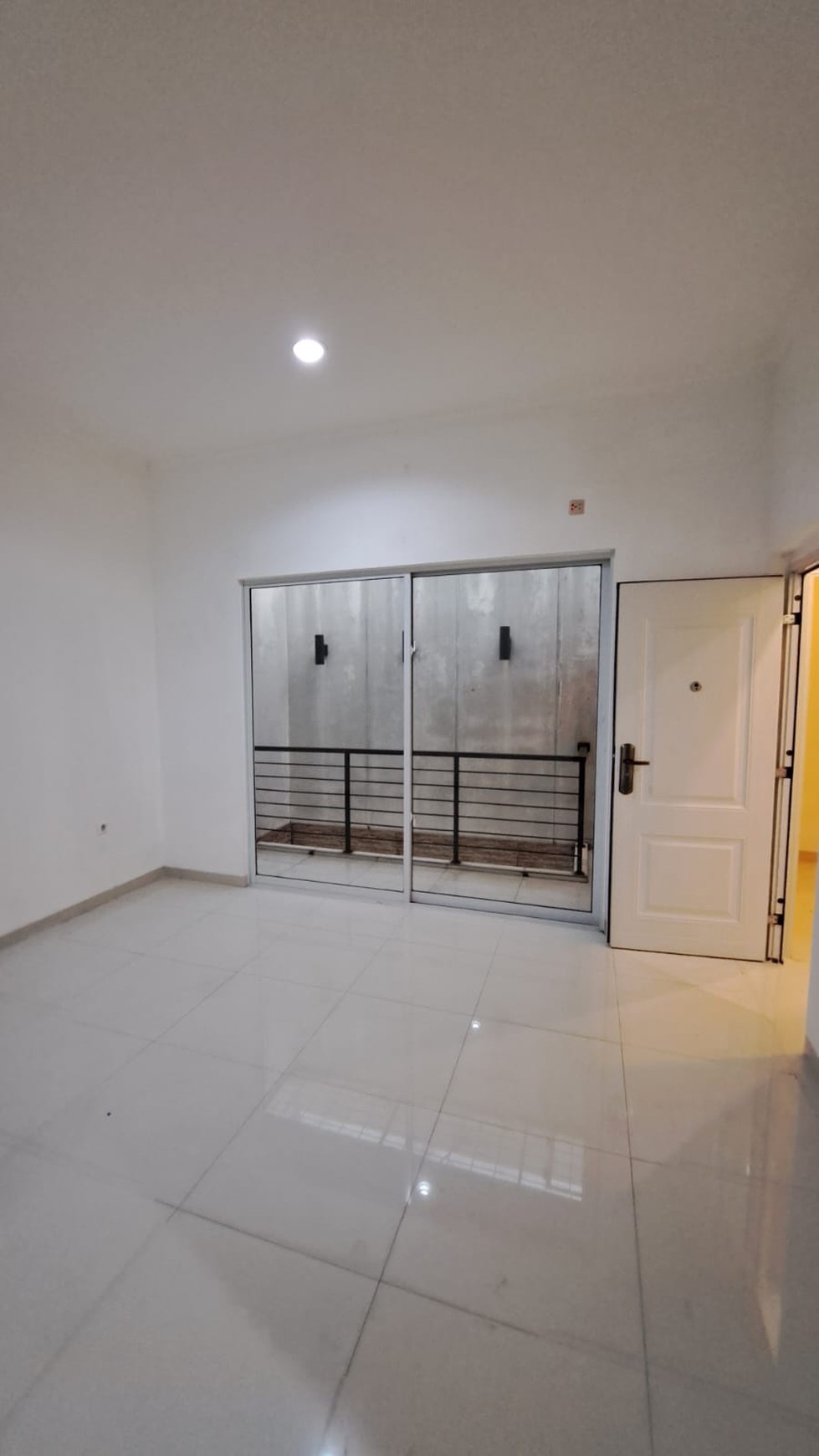 Rumah per tahun di Kota Wisata