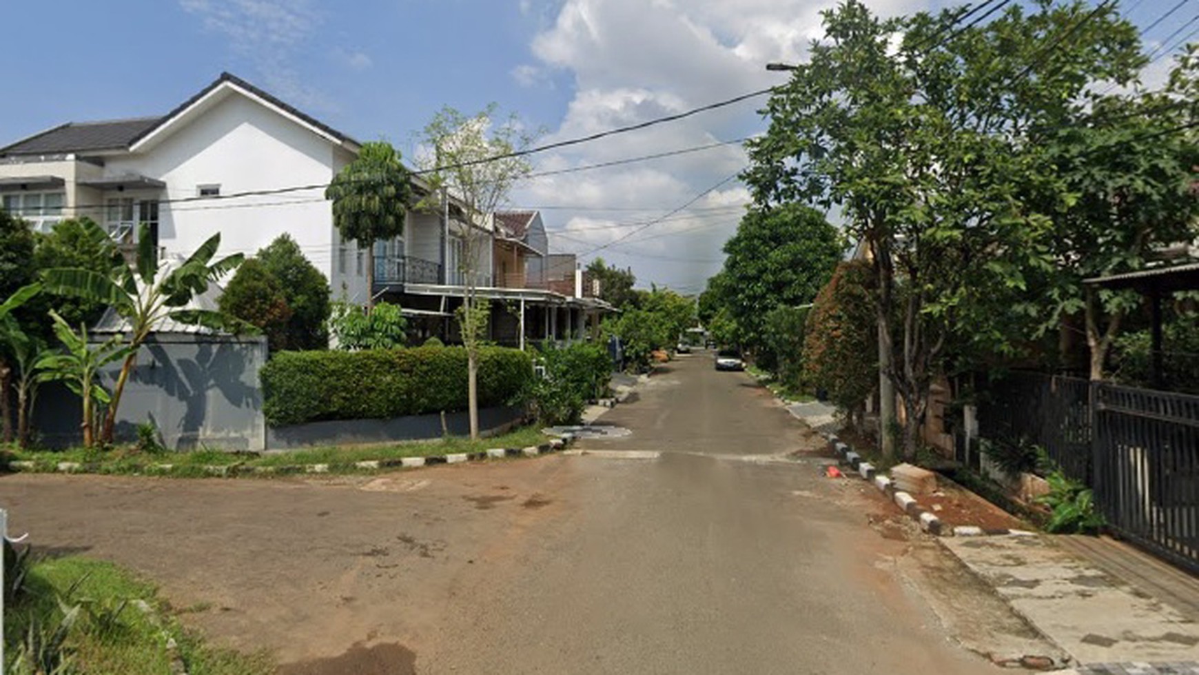 Rumah 2 Lantai Siap Huni dan Lokasi Strategis @BSD