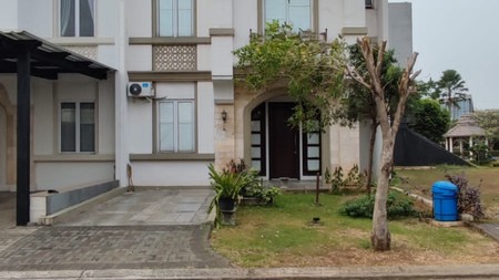 Hot Properti. Rumah Bagus Eminent Vivacia, BSD