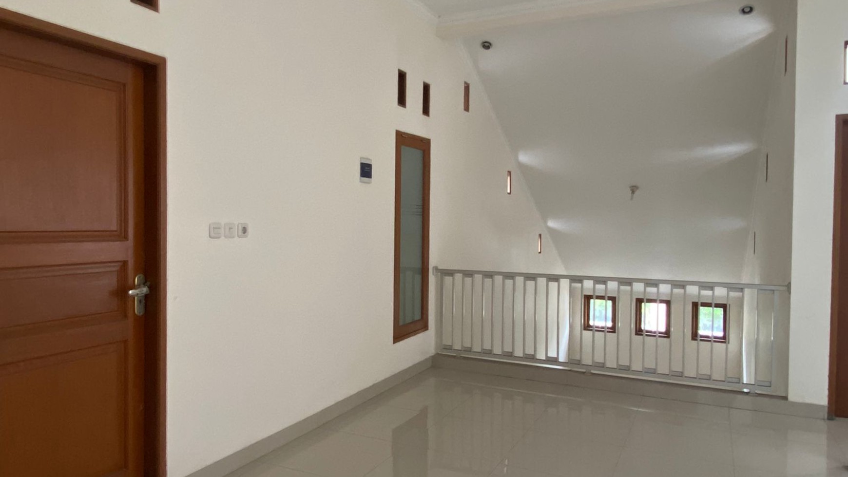 Rumah Murah Siap Huni, Hunian Nyaman & Asri @Villa Bintaro Regency