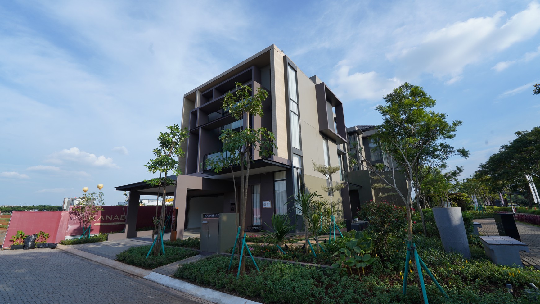 E5 no 5, Rumah Mewah ZORA Cluster KANADE T10 BSD City