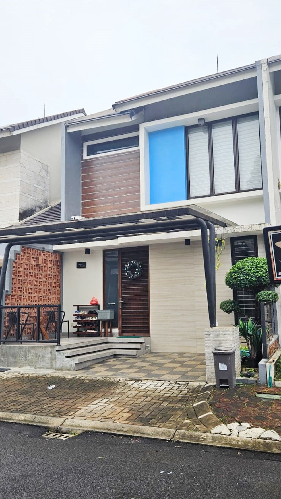 Rumah Bagus Di Neo Eldora Graha Raya Bintaro Jaya