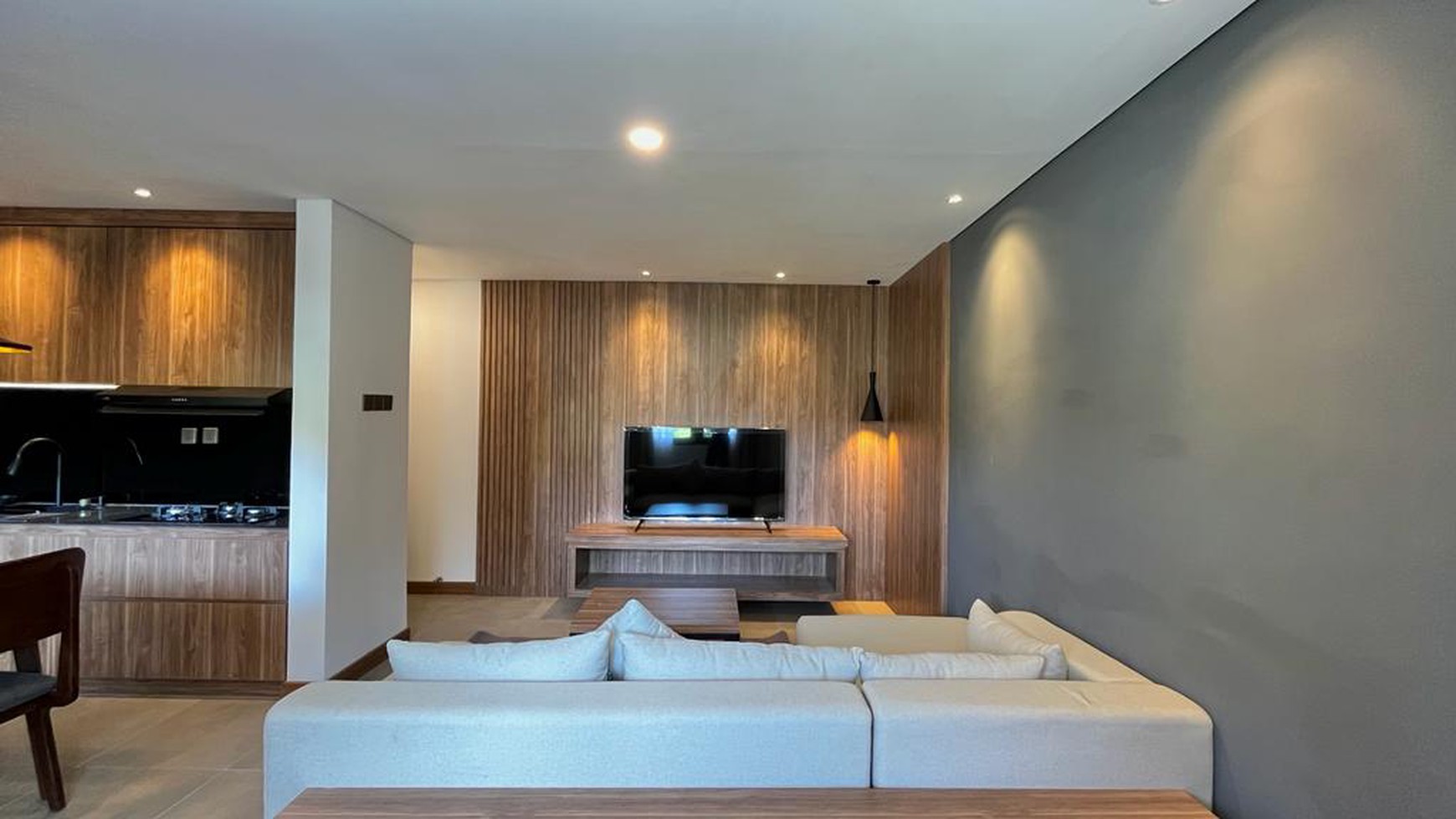 LEASEHOLD 1 BEDROOM APARTMENT IN HOTEL RESIDENCE AREA NUSA DUA