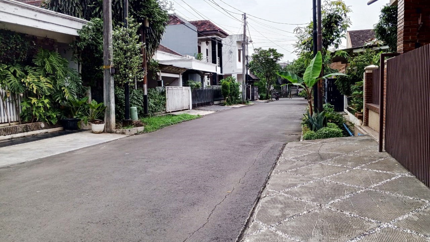 Rumah Bagus Di Kenari Bintaro Jaya Sektor 2.