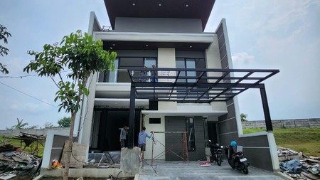 dijual rumah baru premium citraland woodland mewah 2 lantai