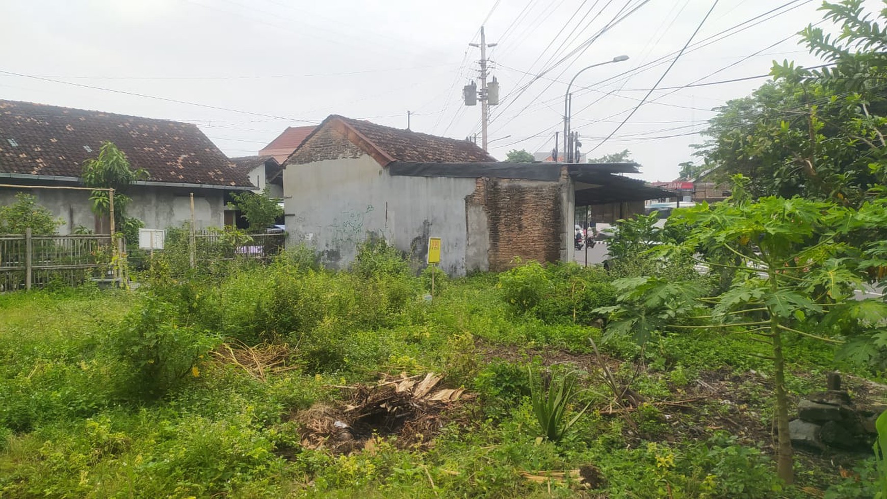 Tanah Pekarangan Luas 224 Meter Persegi Lokasi Dekat Sleman City Hall 