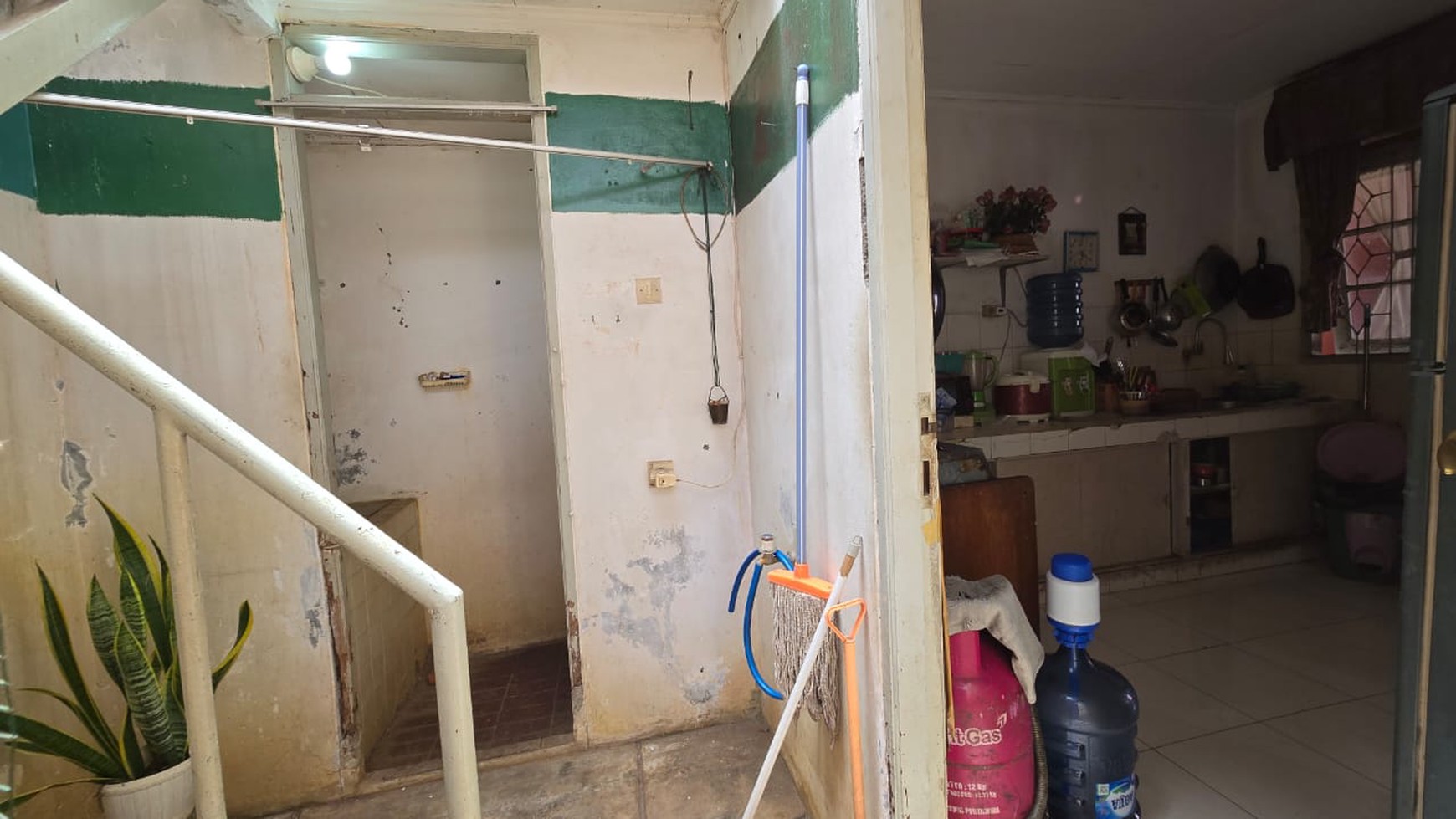 Rumah Bagus dan Lingkungan Asri di Mertilang, Bintaro Jaya Sektor 9