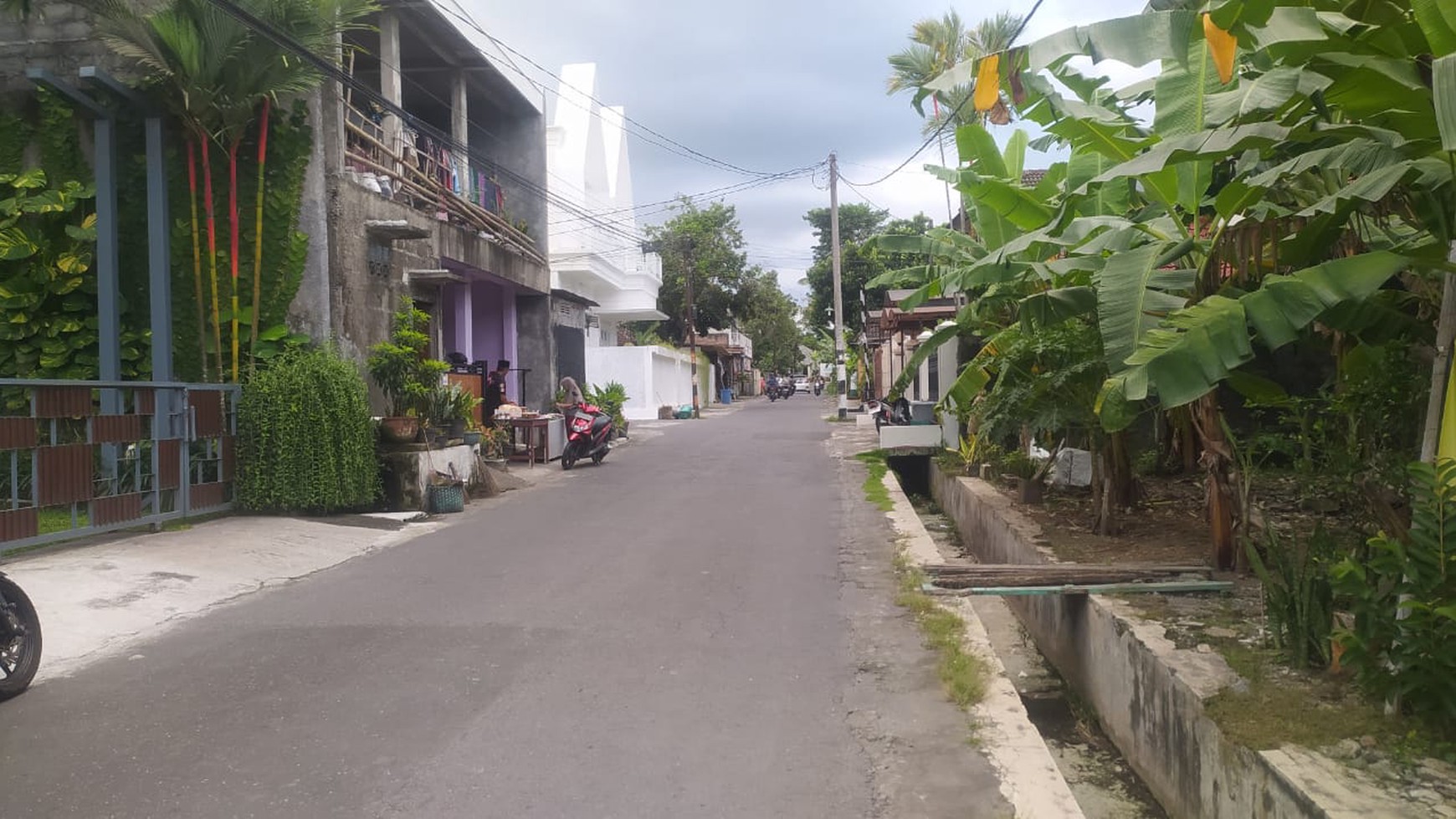 Tanah Pekarangan Luas 847 Meter Persegi Lokasi Belakang Hotel Hyatt Palagan 