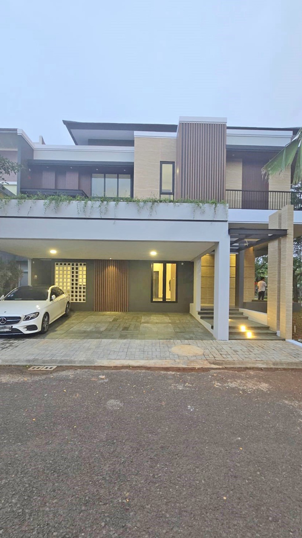 Dijual Rumah Mewah lokasi strategis di The Icon, BSD City