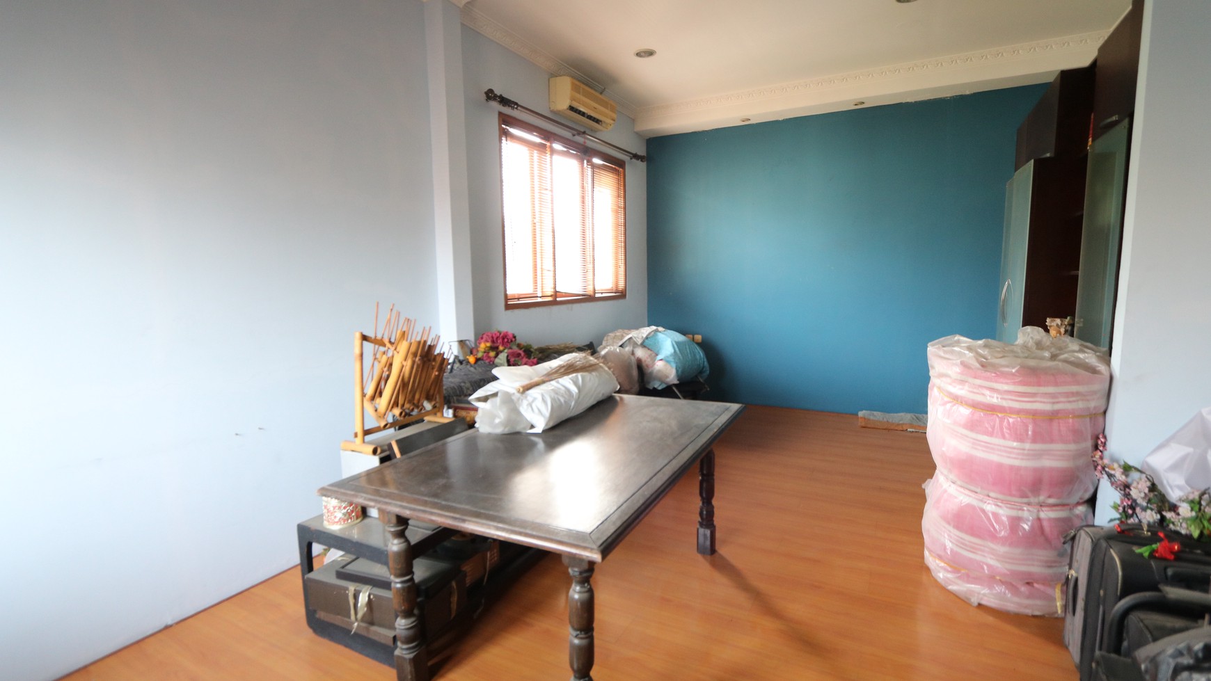 Dijual Rumah dengan 7+1 Kamar Tidur  di Kelapa Gading Timur / For Sale : House 7 + 1 Bedrooms in Kelapa Gading Timur