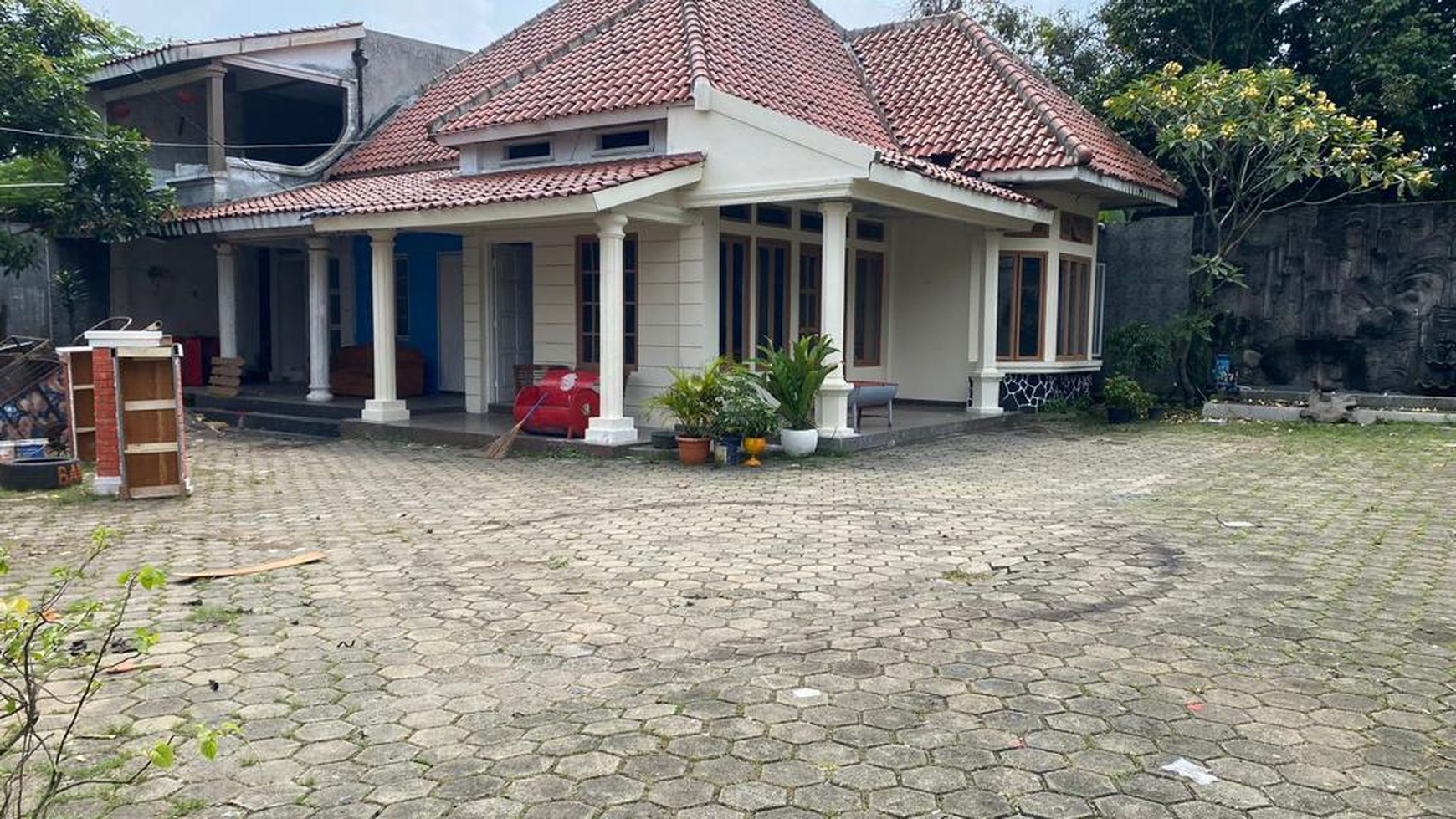 Best Investation -  Villa/Cottage dan Resto di Pancawati Caringin Bogor